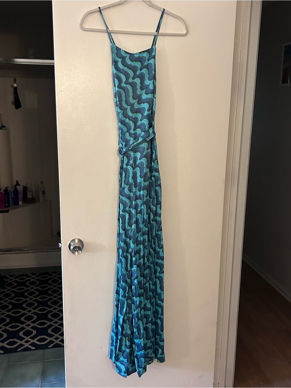 Forever 21 Teal and Navy Wave-Print Spaghetti Strap Maxi Dress